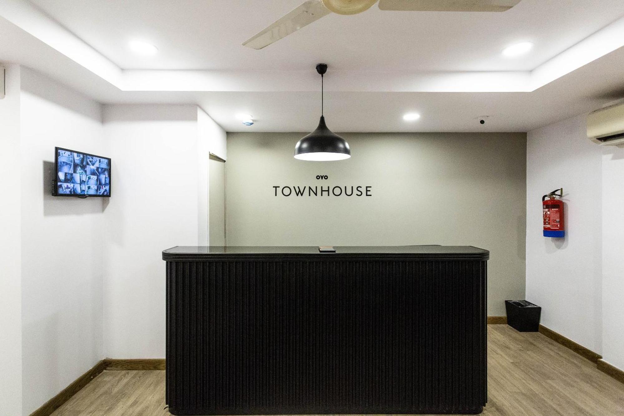 Super Townhouse Habitat New Town Rooms & Party Spaces โกลกาตา ภายนอก รูปภาพ